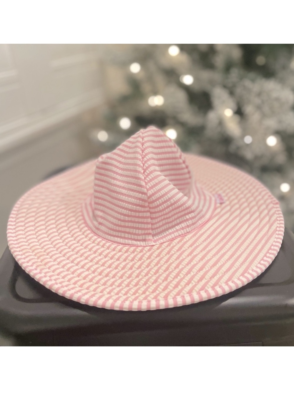 Ruffle Butts Pink and White Striped Baby Sun Hat Sz 0-12 months Like New